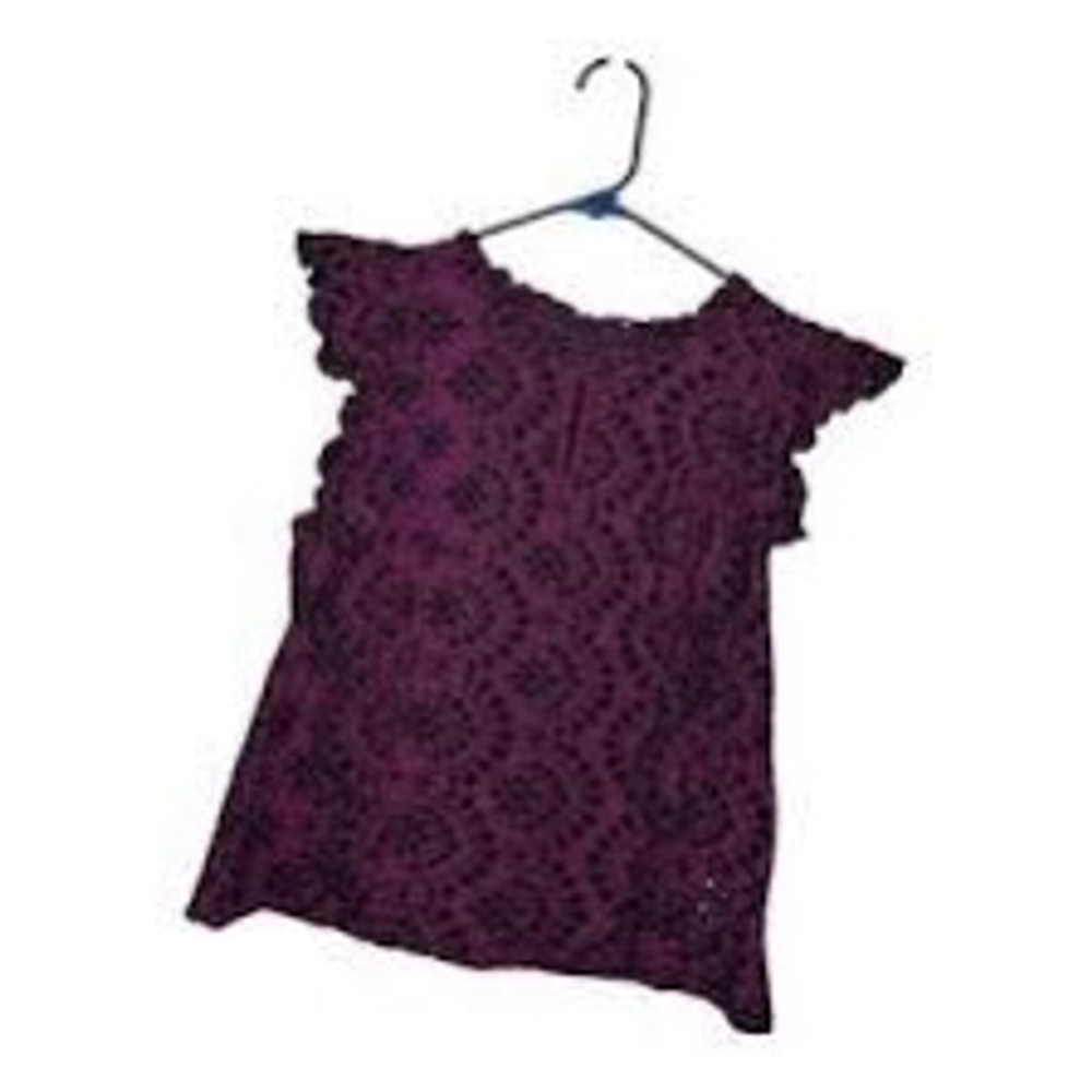 Boho Scalloped Eyelet Amaryllis Top Size M Purple / Maroon - LIKE NEW